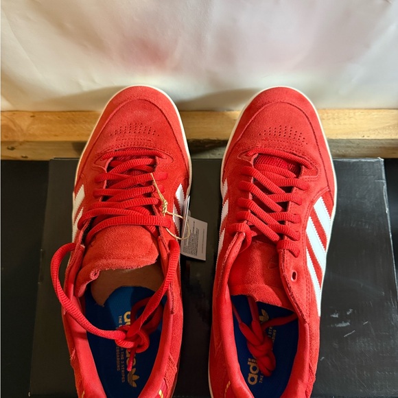 Size 12 - Adidas Tyshawn remastered Better scarlet - Picture 4 of 9